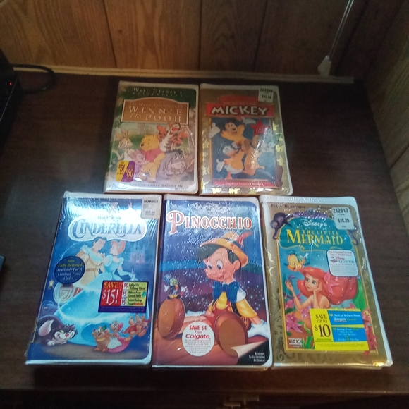 Vintage Factory Sealed Disney VHS Tapes - Picture 1 of 5